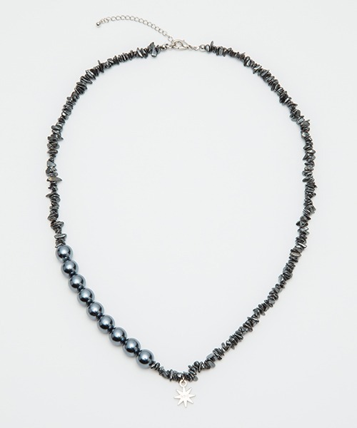GDC（ジーディーシー）の「HEMATITE PEARL NECKLACE（ネックレス・メンズ・ブラック/ホワイト・FREE）」の2枚目の写真