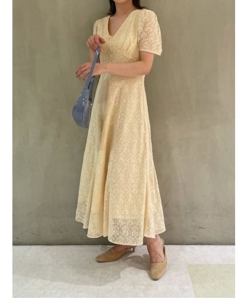 MOUSSY(マウジー)の「WAIST FIT LACE ドレス(ワンピース・レディース・ブラック/ライトブルー/キナリ・2/1)」の21枚目の写真