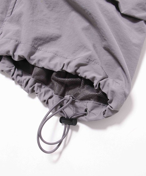 NO NEED(ノーニード)の「mihns closet ミンズクローゼット バルーンシルエットウインドパーカー(マウンテンパーカー・メンズ・グレー/スカイブルー/ブラック/イエロー・L/M)」の15枚目の写真