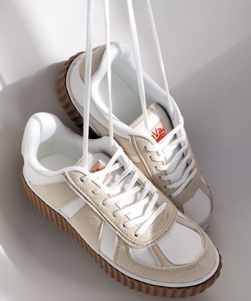 ＜新品・送料込＞ 5.11 JS Golden Child 　J0962 Kids Golden Goose Sky Star Sneakers - White/Black Star