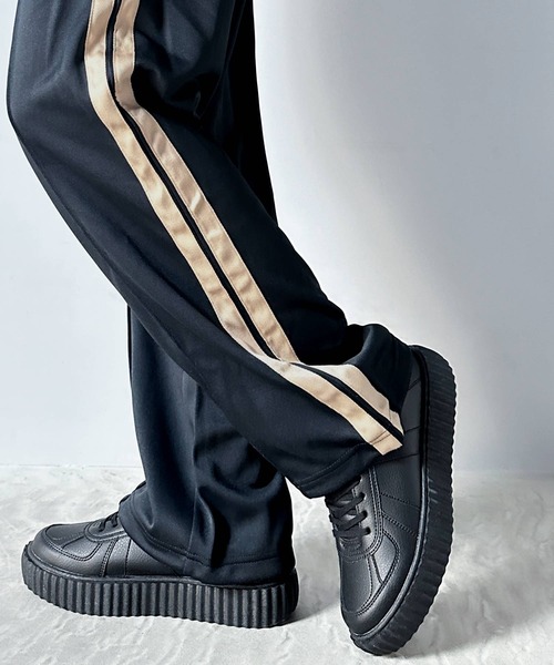 Java（ジャバ）の「《JaVa ジャバ別注》気分も3.5cmUP！オールシーズン使える主役級シューズ。 RETRO BERG（レトロバーグ)　厚底スニーカー（スニーカー・レディース・ホワイト/ブラック/ブラウン/ベージュ系その他/ホワイト系その他/グレー/ブルー・SMALL/MEDIUM/LARGE/X-LARGE/XX-LARGE/XXX-LARGE）」の16枚目の写真