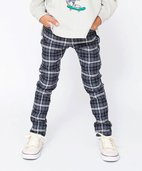 BRANSHES（ブランシェス）の「【プレミアムストレッチ】ツイルロングパンツ（チノパンツ・キッズ・ブラック/ベージュ/グレー/オフホワイト/アイボリー/ピンク/ブラウン/その他1/ネイビー・90/100/110/120/130/140/150/160）」の4枚目の写真