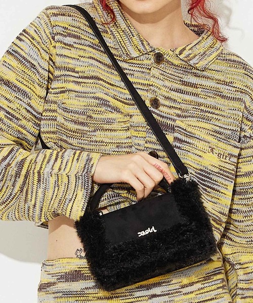X-girl（エックスガール）の「FAUX MOUTON 2WAY MINI BAG（ショルダーバッグ・レディース・ブラック/ライトグリーン・ONE SIZE）」の5枚目の写真