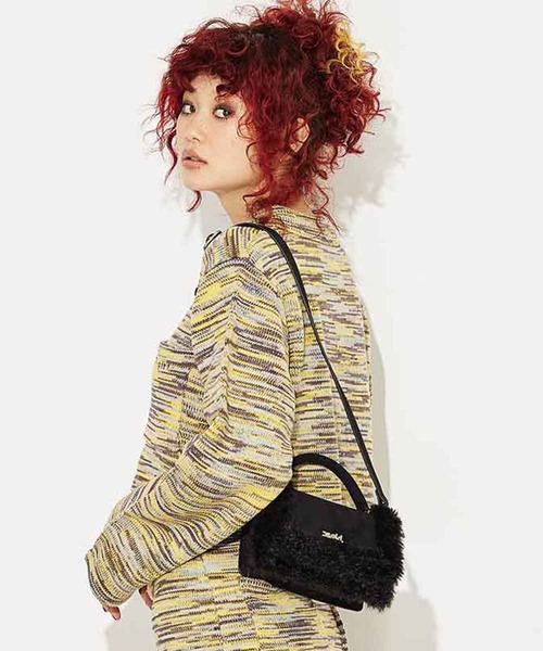 X-girl（エックスガール）の「FAUX MOUTON 2WAY MINI BAG（ショルダーバッグ・レディース・ブラック/ライトグリーン・ONE SIZE）」の7枚目の写真