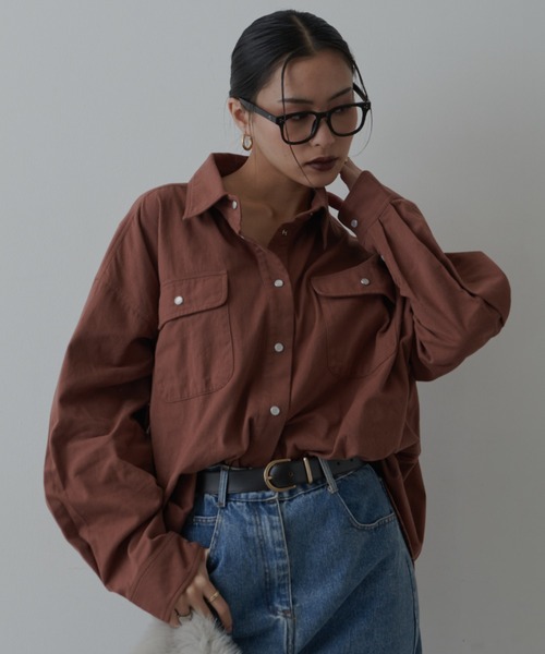 FIG&VIPER(フィグアンドバイパー)の「オーバールーズコットンシャツ(シャツ/ブラウス・レディース・ブラウン/パープル・FREE)」の17枚目の写真