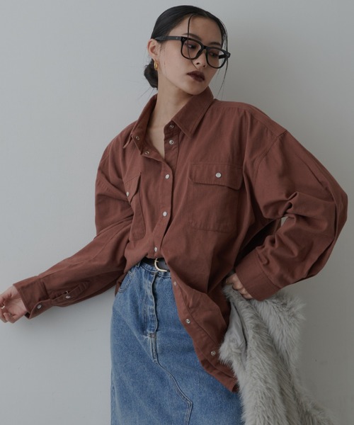 FIG&VIPER(フィグアンドバイパー)の「オーバールーズコットンシャツ(シャツ/ブラウス・レディース・ブラウン/パープル・FREE)」の18枚目の写真