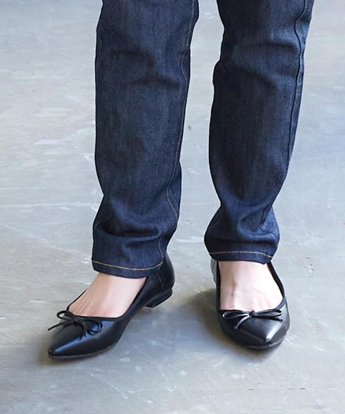 KOBE LETTUCE（コウベレタス）の「ポインテッドトゥフラットバレエパンプス（パンプス・レディース・ベージュ/レオパード/ブラック系/ブラック系1/ベージュ系/ピンク系/グリーン/ブラック/シルバー/ブルー・XS/L/LL/M/S/3L）」の4枚目の写真