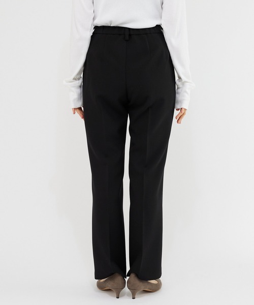 RIVE DROITE（リヴドロワ）の「シワになりづらく上品な光沢が魅力/ダブルクロスセミフレアパンツ（その他パンツ・レディース・グリーン系その他/ブラック・36/38）」の16枚目の写真