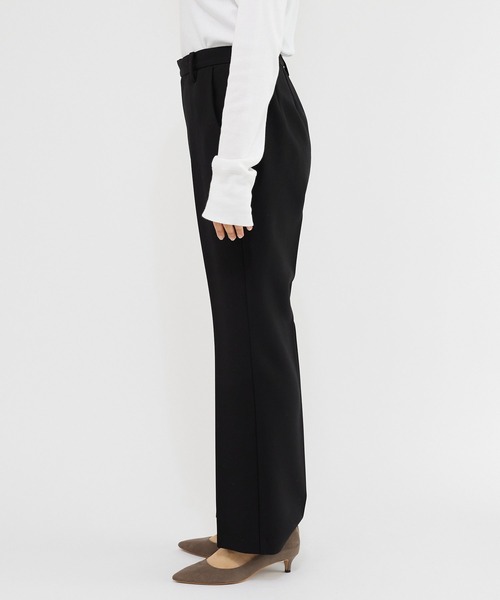 RIVE DROITE（リヴドロワ）の「シワになりづらく上品な光沢が魅力/ダブルクロスセミフレアパンツ（その他パンツ・レディース・グリーン系その他/ブラック・36/38）」の15枚目の写真