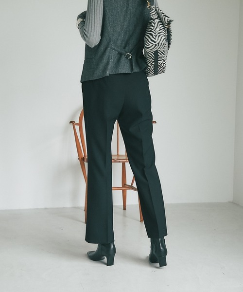 RIVE DROITE（リヴドロワ）の「シワになりづらく上品な光沢が魅力/ダブルクロスセミフレアパンツ（その他パンツ・レディース・グリーン系その他/ブラック・36/38）」の8枚目の写真