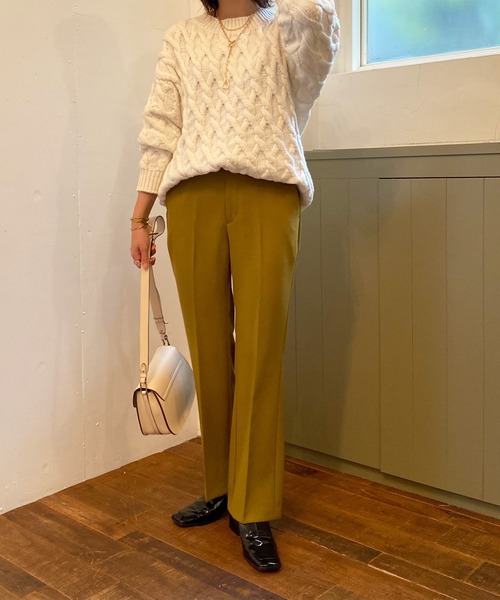 RIVE DROITE（リヴドロワ）の「シワになりづらく上品な光沢が魅力/ダブルクロスセミフレアパンツ（その他パンツ・レディース・グリーン系その他/ブラック・36/38）」の6枚目の写真