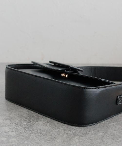 mysty woman（ミスティウーマン）の「ベルテッドショルダーBAG 183066（ショルダーバッグ・レディース・ブラウン/ブラック・FREE）」の9枚目の写真