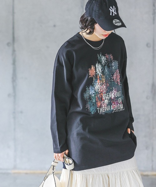 PAGEBOY(ページボーイ)の「シュレッダーフラワーロンT(Tシャツ/カットソー・レディース・ネイビー/ブラック/オフホワイト・FREE)」の2枚目の写真