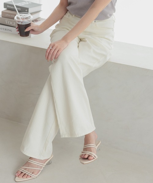 Isn't She?(イズントシー)の「カラーカツラギセミフレアパンツ(デニムパンツ・レディース・アイボリー/グリーン/ピンク/イエロー/ブルー・FREE)」の13枚目の写真