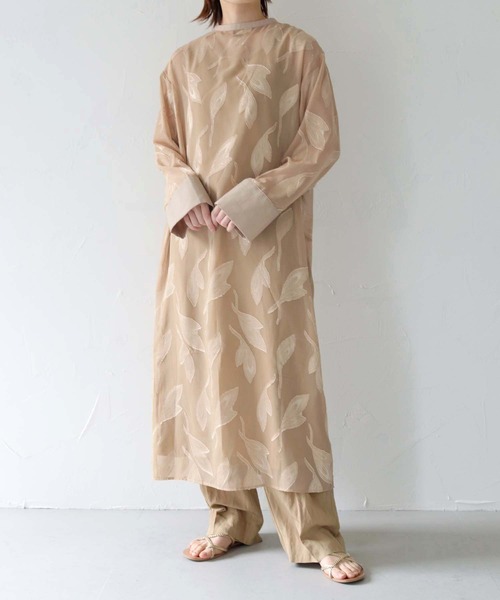 Lant Kalte（ラントカルテ）の「【Lant Kalte】ジャガードシアーリーフアンサンブルワンピース（ワンピース・レディース・ブラック/グリーン/ライトブラウン・M）」の21枚目の写真