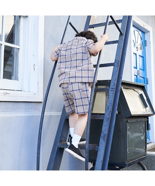 b・ROOM（ビールーム）の「オープンカラーシャツ&4分丈パンツセットアップ（アンサンブル・キッズ・ブルーグレー/グレイッシュベージュ/ブラック/ベージュ/ラベンダー・140cm/150cm/110cm/130cm/120cm）」の11枚目の写真