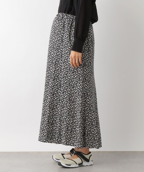 LEPSIM（レプシィム）の「マタニティ／マーメイドプリントスカート　178756（マタニティウェア/グッズ・レディース・ブラック/グリーン・FREE）」の11枚目の写真
