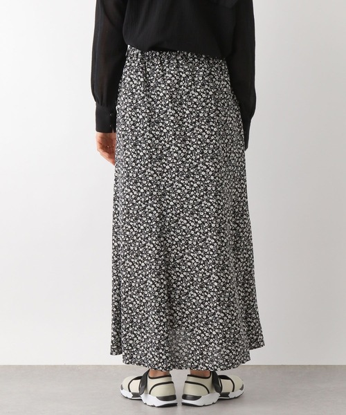 LEPSIM（レプシィム）の「マタニティ／マーメイドプリントスカート　178756（マタニティウェア/グッズ・レディース・ブラック/グリーン・FREE）」の12枚目の写真