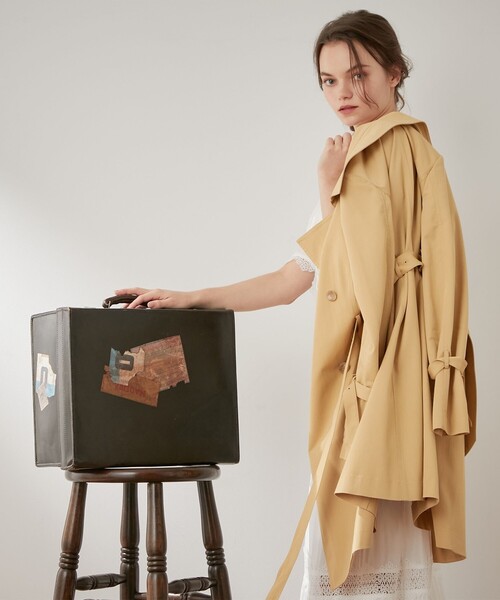 DEICY(デイシー)の「ウエストベルトスプリングコート(トレンチコート・レディース・ベージュ/イエロー・FREE)」の11枚目の写真