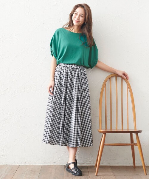 ANY（エニィ）の「【接触冷感/UVケア/シワになりにくい】ドルマンスリーブ Tブラウス（Tシャツ/カットソー・レディース・アイボリー系1/ライトグリーン系/ブルー系/オールドローズ系/アイボリー系/ブラック系/ライトグレー系/グリーン系・3/2）」の12枚目の写真