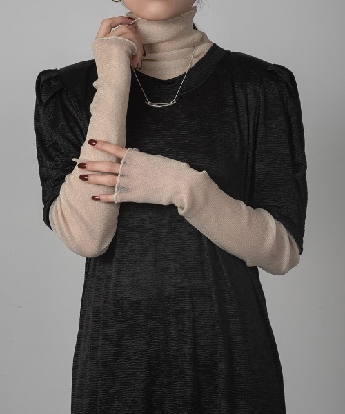 Amiur（エミレ）の「puff shoulder long ops（ワンピース・レディース・アイボリー/ブラック・FREE）」の14枚目の写真