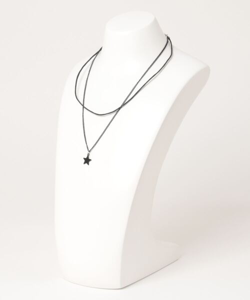 SPINNS（スピンズ）の「STARモチーフ Wチェーンネックレス（ネックレス・レディース・ブラック・ONESIZE）」の2枚目の写真