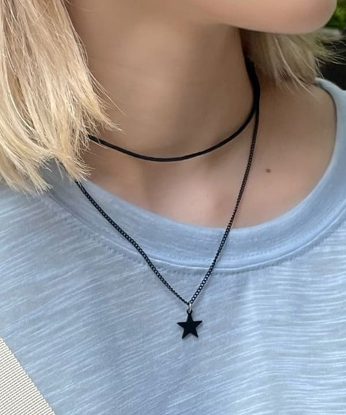 SPINNS（スピンズ）の「STARモチーフ Wチェーンネックレス（ネックレス・レディース・ブラック・ONESIZE）」の6枚目の写真