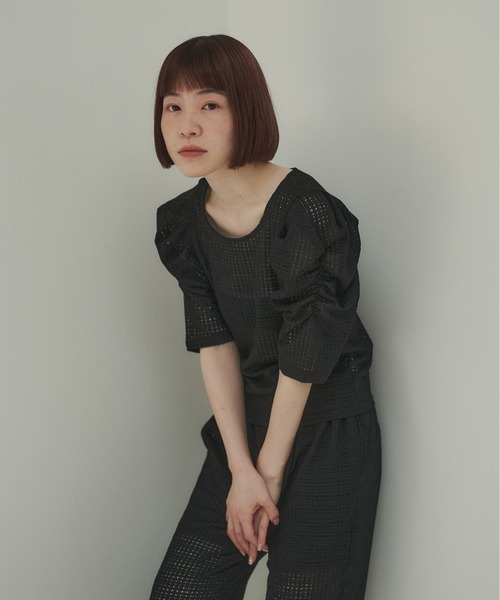 INSIIS（インシス）の「シアーパフスリーブカットソー（Tシャツ/カットソー・レディース・ライトブルー/ブラック/オフホワイト・フリー）」の3枚目の写真
