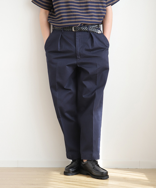 JOURNAL STANDARD（ジャーナルスタンダード）の「ドライツイル タックイン トラウザーズパンツ（スラックス・メンズ・ブラック/ベージュ/ネイビー/グレー・MEDIUM/LARGE/SMALL）」の4枚目の写真