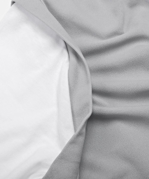 LUXSTYLE(ラグスタイル)の「フェイクレイヤージョーゼットBIGTシャツ(Tシャツ/カットソー・メンズ・ブラック/グレイッシュベージュ/ブルーグレー/ライトグレー・M/L)」の6枚目の写真