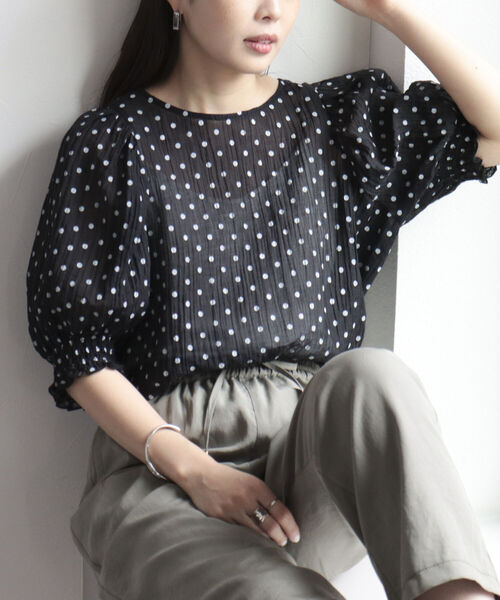 fredy emue(フレディエミュ)の「シアードット2WAYブラウス(シャツ/ブラウス・レディース・ホワイト系その他/ブラック系その他/グリーン系その他・38)」の2枚目の写真