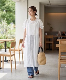 ミモザ刺繍のホルターネックティアードワンピース（ワンピース