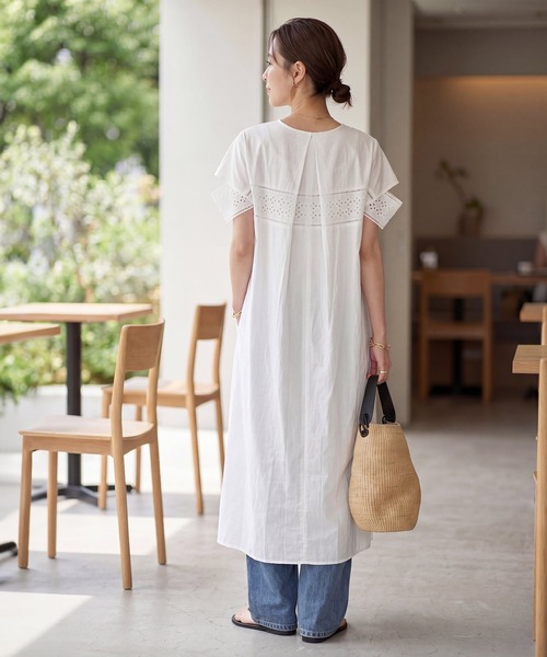 STYLE DELI（スタイルデリ）の「【LUXE】コットンレースカバーアップワンピース（ワンピース・レディース・ホワイト/ブラック・01/02）」の3枚目の写真