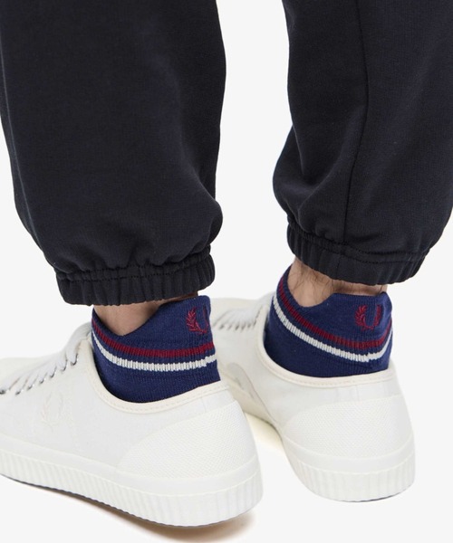 FRED PERRY（フレッドペリー）の「Tipped Rib Ankle Socks／ティップラインリブアンクルソックス（ソックス/靴下・レディース・ブラック/ダークグリーン/ネイビー/ホワイト/ブラック系その他/グリーン/ブルー/オリーブ/ネイビー系/ブラック系その他2/ベージュ/グリーン系その他/ブルー系その他・25/27/23-25/25-27）」の10枚目の写真