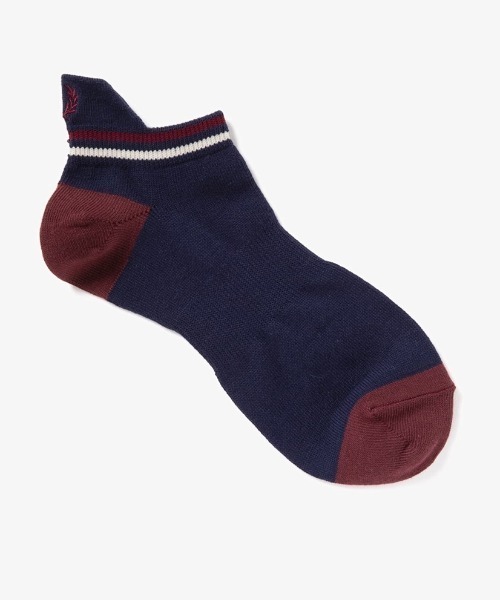 FRED PERRY（フレッドペリー）の「Tipped Rib Ankle Socks／ティップラインリブアンクルソックス（ソックス/靴下・レディース・ブラック/ダークグリーン/ネイビー/ホワイト/ブラック系その他/グリーン/ブルー/オリーブ/ネイビー系/ブラック系その他2/ベージュ/グリーン系その他/ブルー系その他・25/27/23-25/25-27）」の16枚目の写真