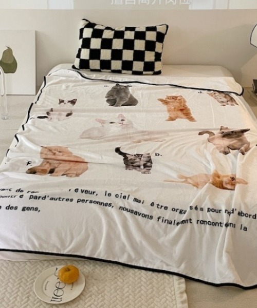 Made in I（メイドインアイ）の「コラージュグラフィックブランケット（ブランケット・レディース・A/C/B・FREE）」の15枚目の写真