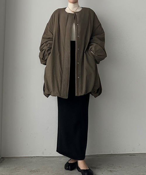 Louere（ルエレ）の「中綿ノーカラーバルーンコート（ノーカラーコート・レディース・ブラウン/アイボリー/ブラック・MEDIUM/SMALL/X-LARGE/LARGE）」の16枚目の写真