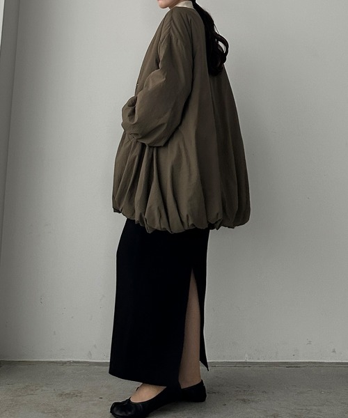 Louere（ルエレ）の「中綿ノーカラーバルーンコート（ノーカラーコート・レディース・ブラウン/アイボリー/ブラック・MEDIUM/SMALL/X-LARGE/LARGE）」の18枚目の写真