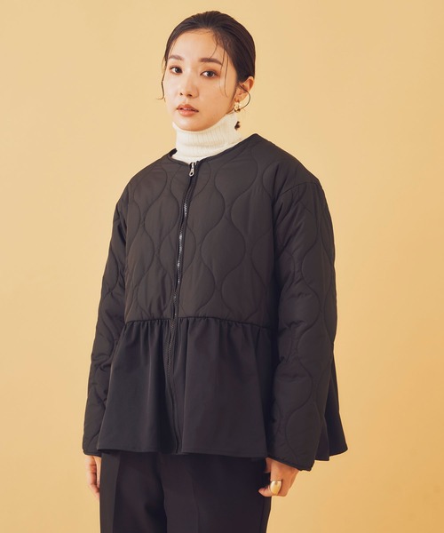 Shelly island（シェリーアイランド）の「キルトペプラムコート（ノーカラーコート・レディース・ブラック・M）」の4枚目の写真