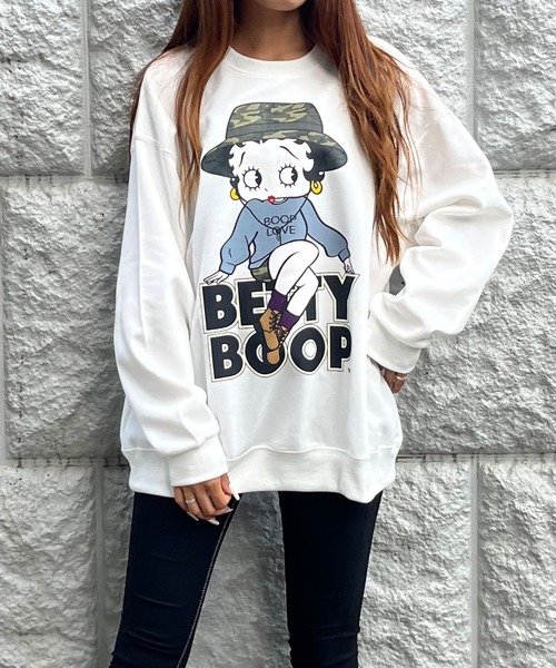 GLAMOROUS JANE(グラマラスジェーン)の「迷彩バケハBETTYBOOPトレーナー(スウェット・レディース・オフホワイト/チャコールグレー/ブラック・FREE)」の4枚目の写真