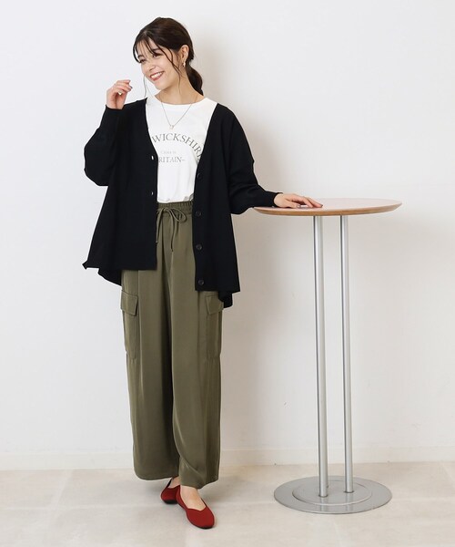 SHOO・LA・RUE(シューラルー)の「◆ポンチョ風ニットカーディガン(カーディガン/ボレロ・レディース・ダークグリーン/ブラック/ブラウン系その他/ナチュラル・00)」の6枚目の写真