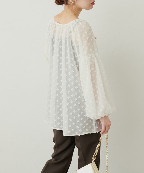 ohga ジャガードギャザーブラウス ホワイト OHGA JACQUARD GATHER BLOUSE ジャガードギャザーブラウス