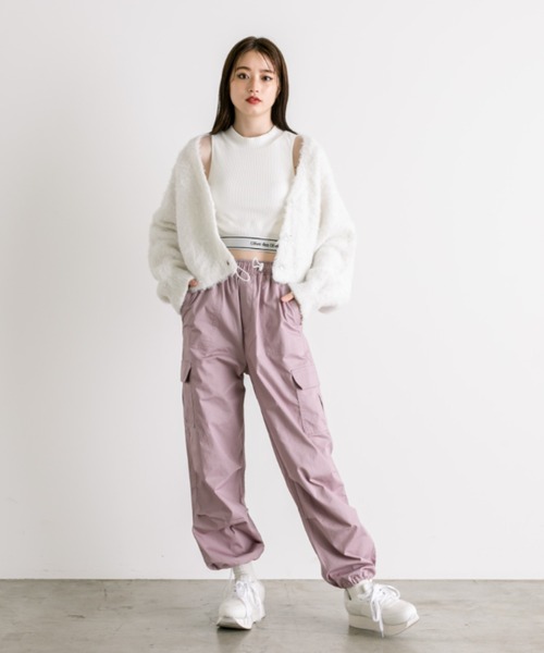 OLIVE des OLIVE（オリーブデオリーブ）の「裾ロゴプチハイインナー　1032060080（タンクトップ・レディース・オフホワイト/ブラック/トップグレー・FREE）」の4枚目の写真