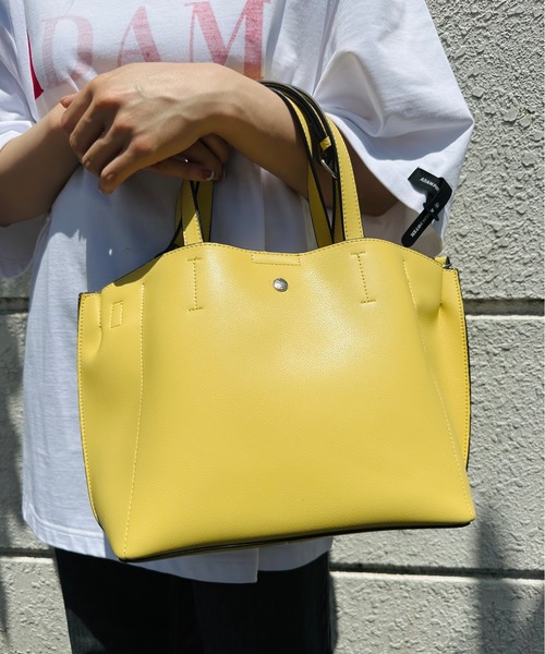 Legato Largo(レガートラルゴ)の「Legato Largo / かるいかばんPU 2WAYトート / LH-P0002Z(トートバッグ・レディース・ベージュ/アイボリー/ブラック/オリーブ/キャメル/ベージュ系その他/ラベンダー/イエロー/ライトブルー・ONESIZE)」の8枚目の写真