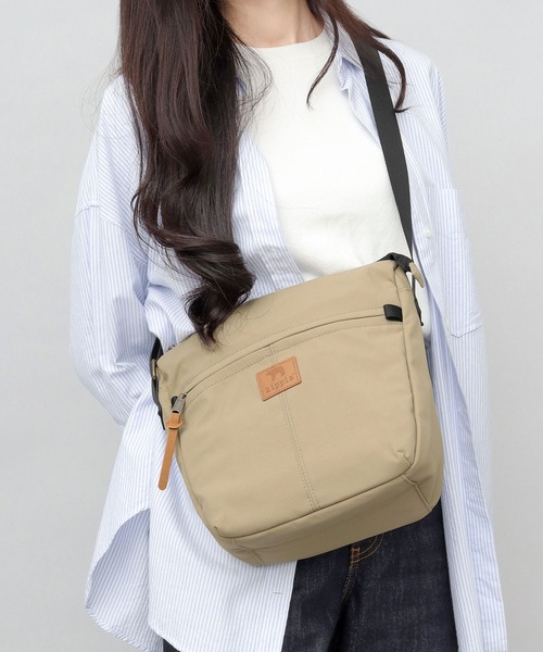 セール】撥水加工 ナイロン ポリエステル 軽量 肩掛け 台形ショルダー