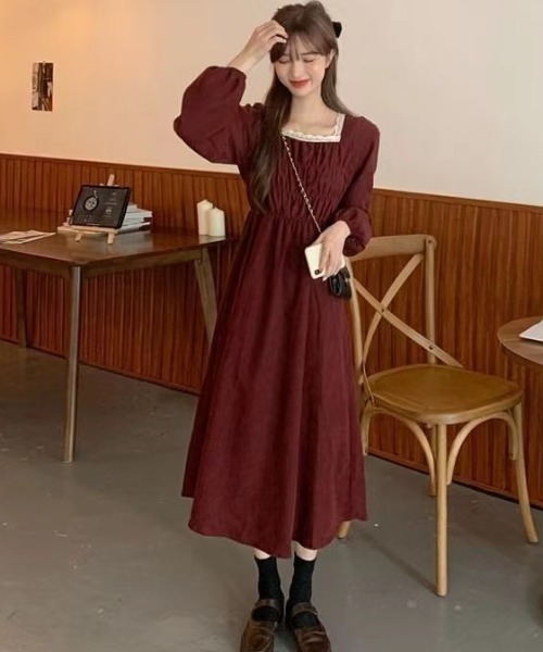 Sibra（シブラ）の「レース襟スクエアネックワンピース（ワンピース・レディース・ブラック/レッド/アイボリー・M）」の19枚目の写真