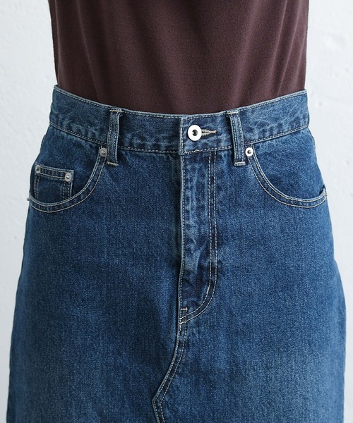 COLONY 2139（コロニートゥーワンスリーナイン）の「フロントスリットデニムロングスカート（デニムスカート・レディース・ブラック/サックスブルー/ブルー/ダークブルー/ネイビー・SMALL/MEDIUM）」の10枚目の写真