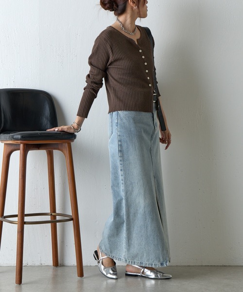 フロントスリットデニムロングスカート（デニムスカート）｜COLONY