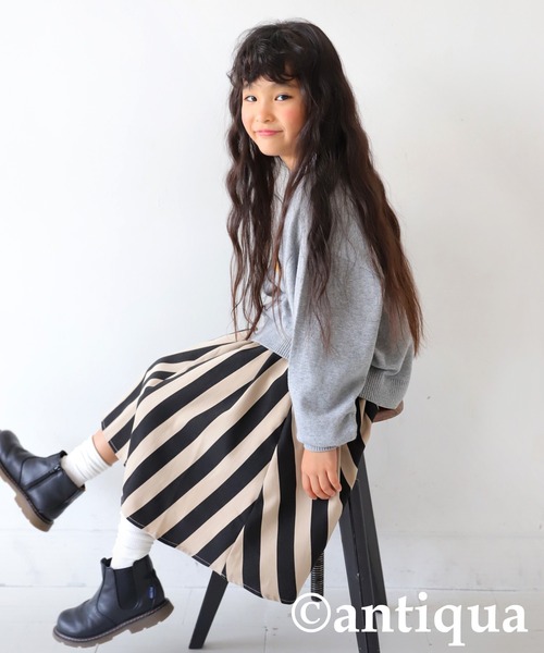 antiqua(アンティカ)の「ストライプ柄フレアスカート(スカート・キッズ・ブラック・140/130/160/150/120)」の20枚目の写真
