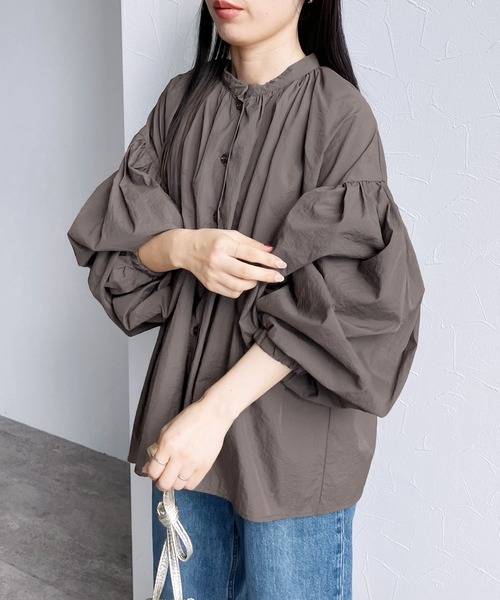 完売品✨ ロエフ タフタ ギャザー ボウタイブラウス ゆったり 黒 LOEFF（ロエフ）の「＜LOEFF＞タフタ ギャザー ボウタイブラウス